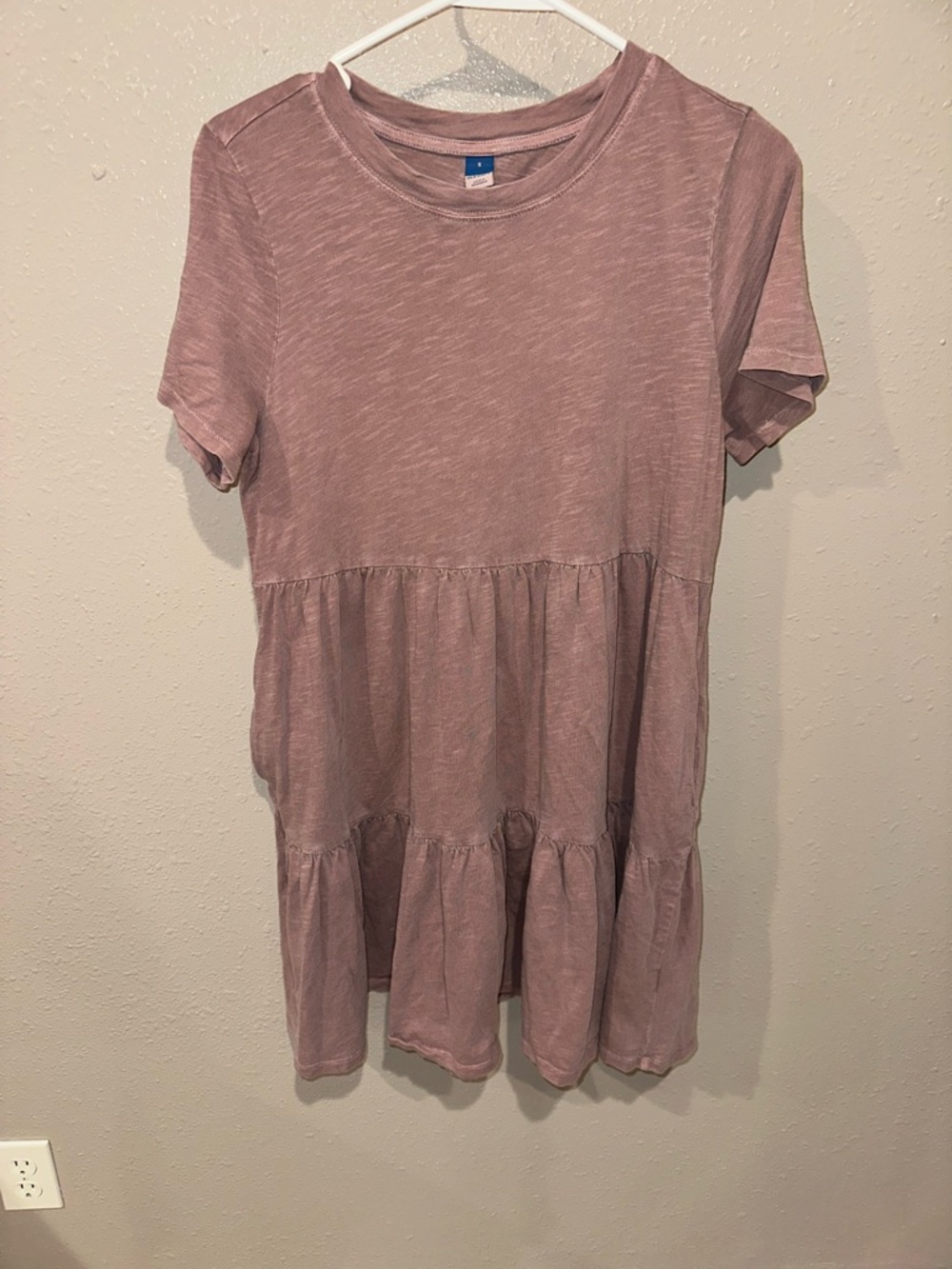 Old Navy Mauve Tiered Short-Sleeve Knit Dress